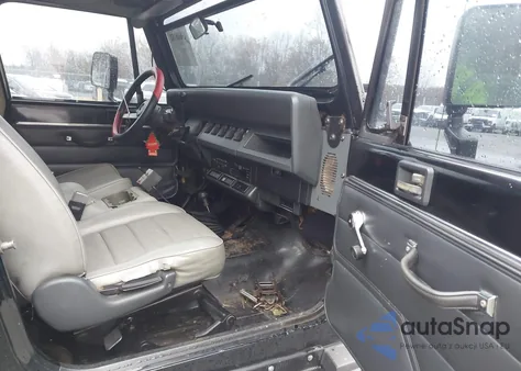 1991 Jeep Wrangler / Yj from USA, damaged, VIN 2J4FY29S7MJ108610